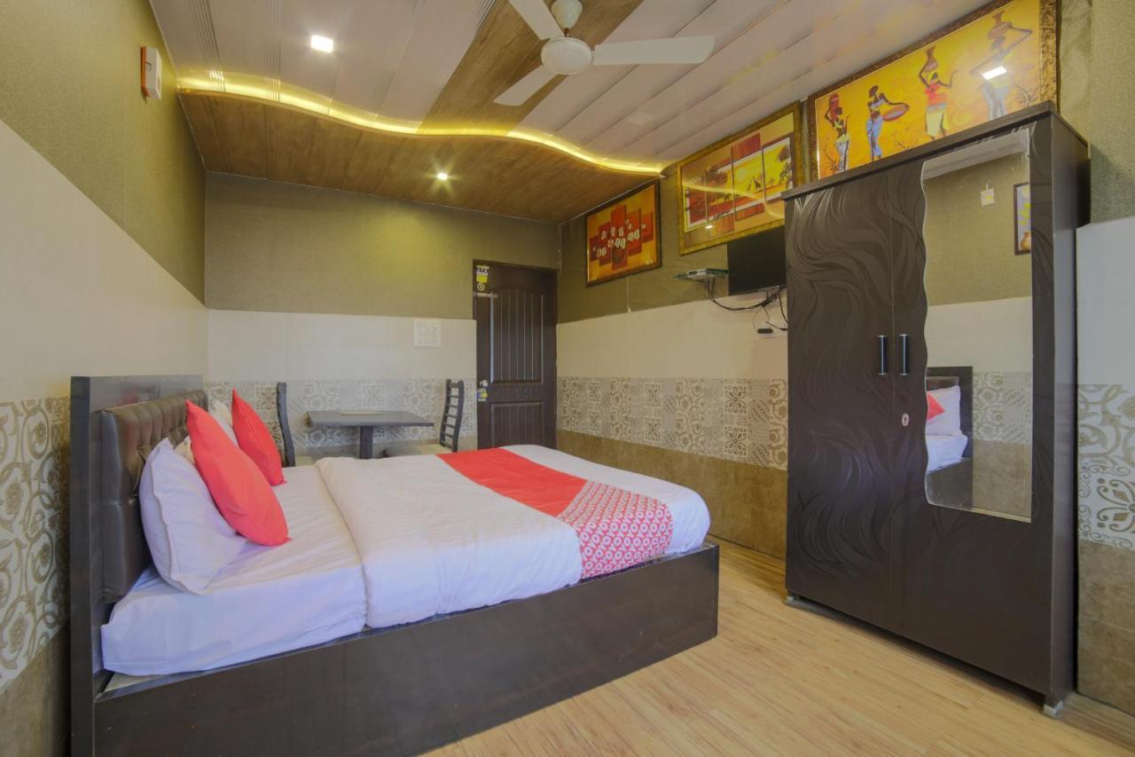 Oyo Flagship Hotel Chandani Rāipur Exterior photo