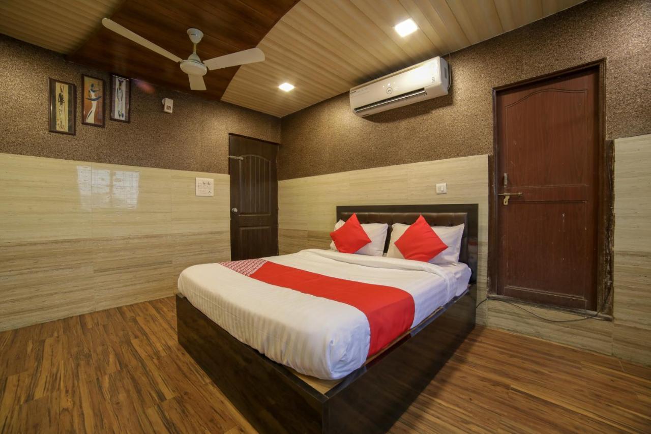Oyo Flagship Hotel Chandani Rāipur Exterior photo